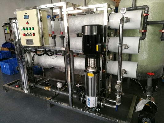 ステンレス鋼RO紫外線水清浄器の植物のMultiway弁制御長い耐用年数
